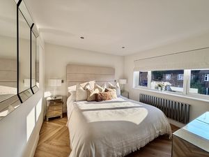 Photo 5- click for photo gallery